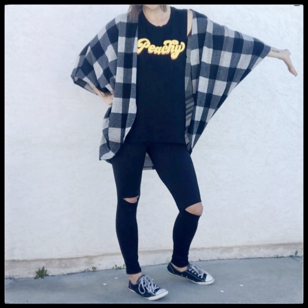 Buffalo Plaid Flannel Kimono, Size Large, NWT!